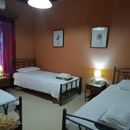 Rodomelo House With Terrace - 4 Bedrooms Leonídion 외부 사진