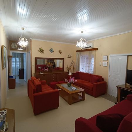 Rodomelo House With Terrace - 4 Bedrooms Leonídion 외부 사진