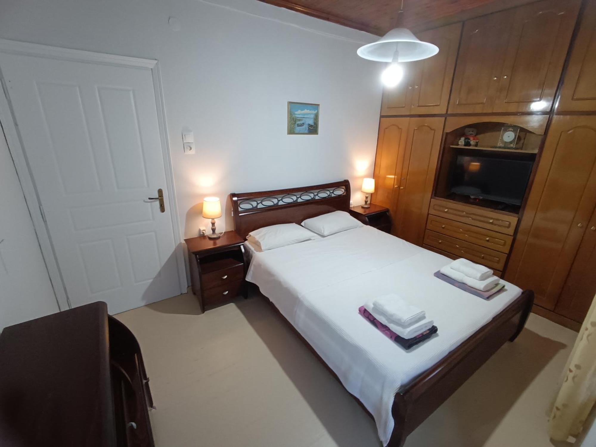 Rodomelo House With Terrace - 4 Bedrooms Leonídion 외부 사진