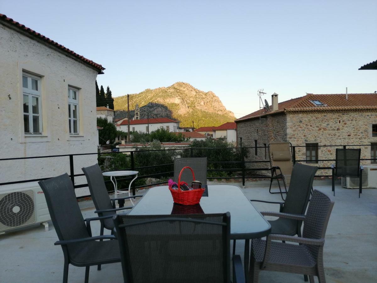 Rodomelo House With Terrace - 4 Bedrooms Leonídion 외부 사진